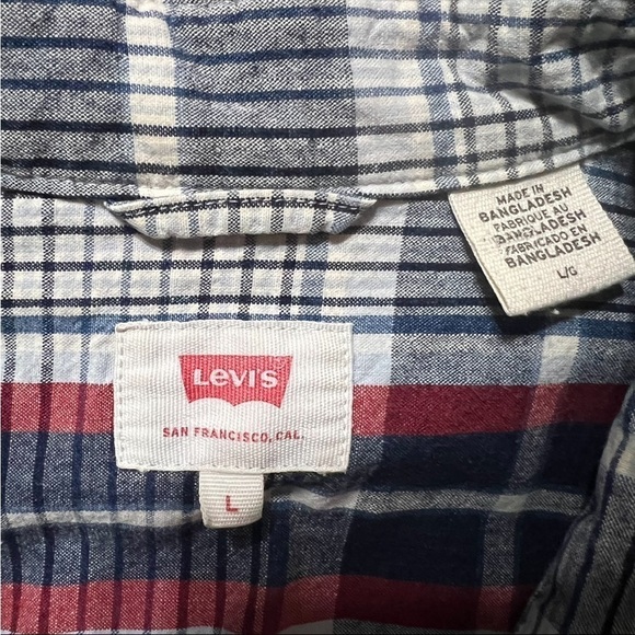 LEVI’S Classic Plaid Button Down Shirt - Picture 5 of 7